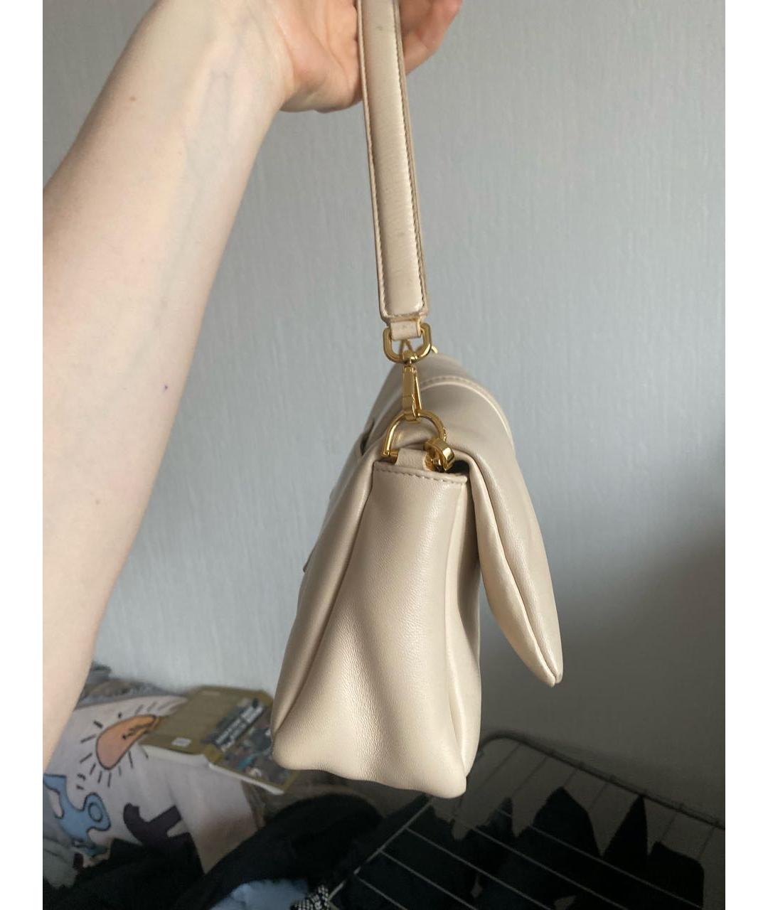 JACQUEMUS Бежевая кожаная сумка с короткими ручками, фото 2