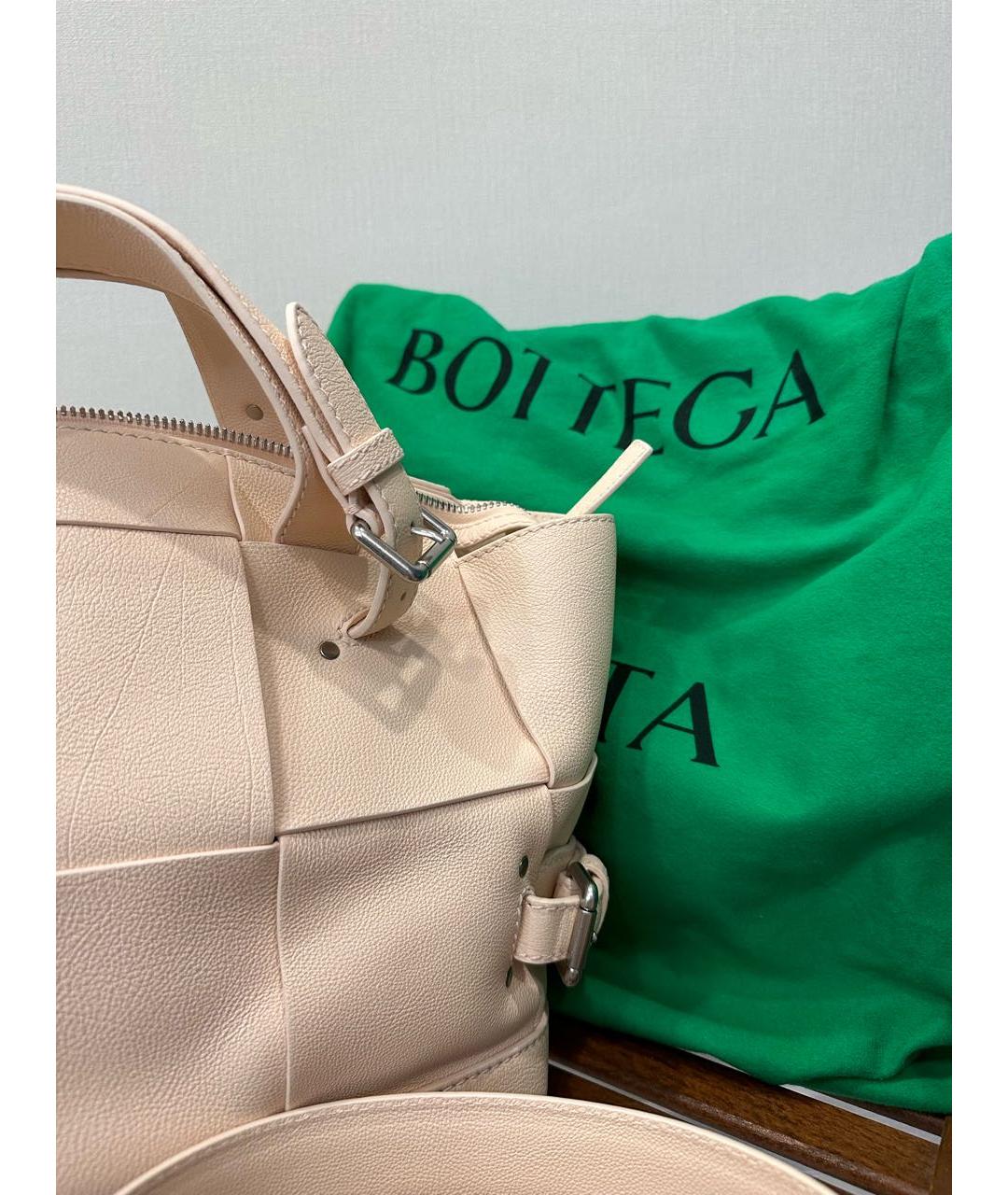 BOTTEGA VENETA Бежевая кожаная сумка тоут, фото 8
