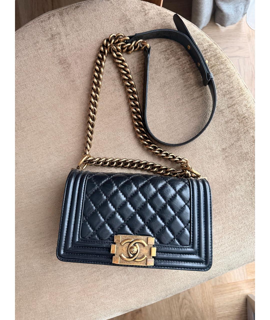 CHANEL Черная кожаная сумка через плечо, фото 9