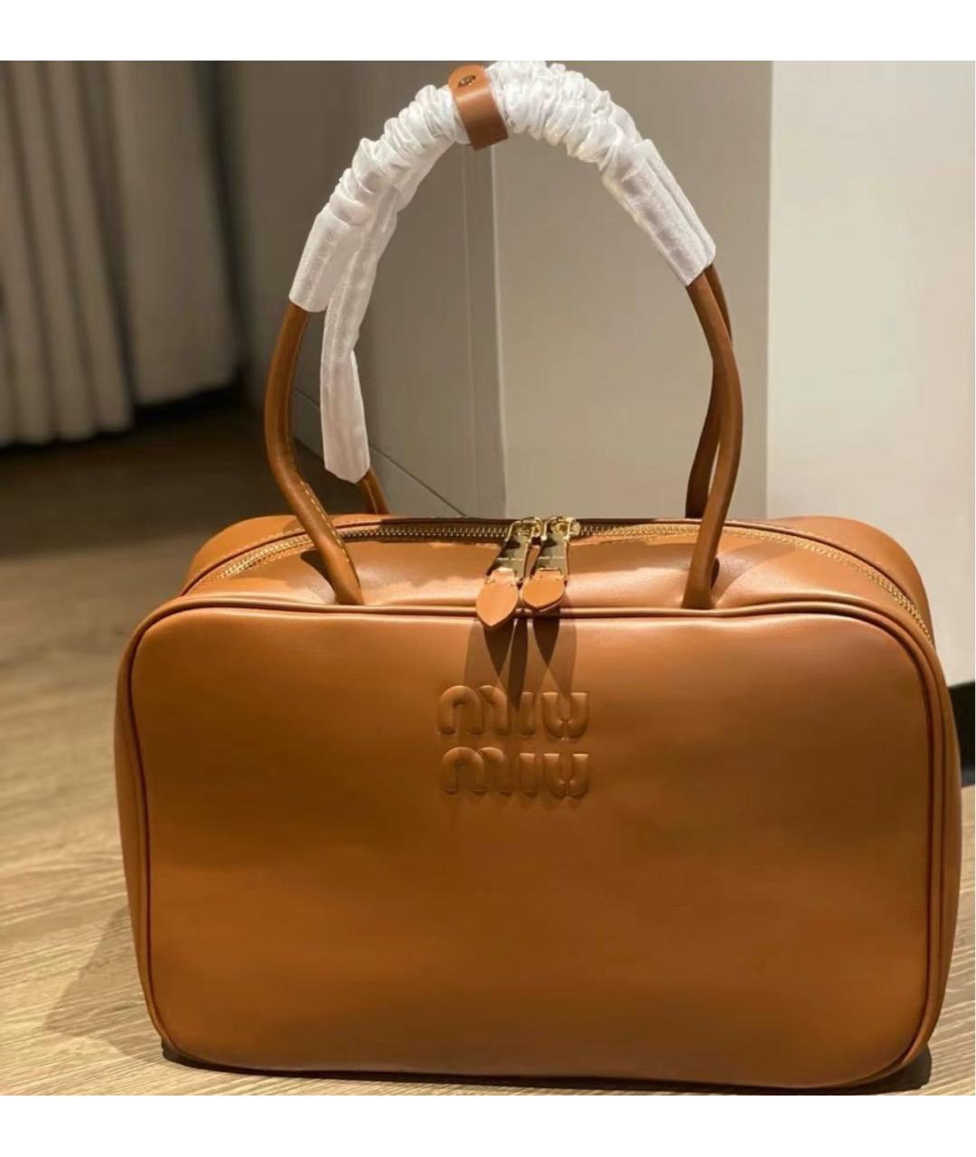 MIU MIU Коричневая кожаная сумка с короткими ручками, фото 6