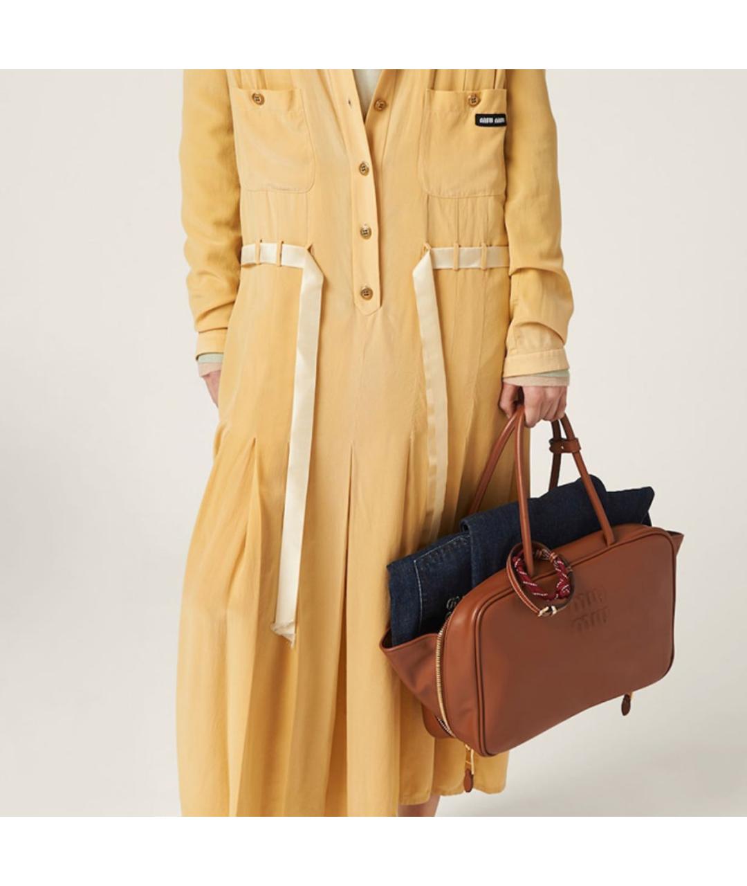 MIU MIU Коричневая кожаная сумка с короткими ручками, фото 5