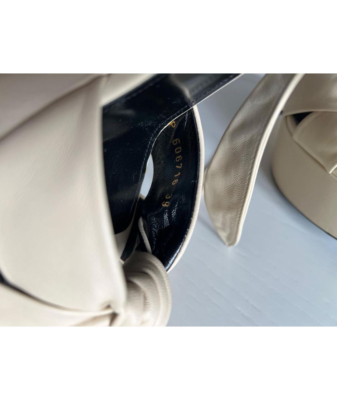 SAINT LAURENT Бежевые кожаные босоножки, фото 7