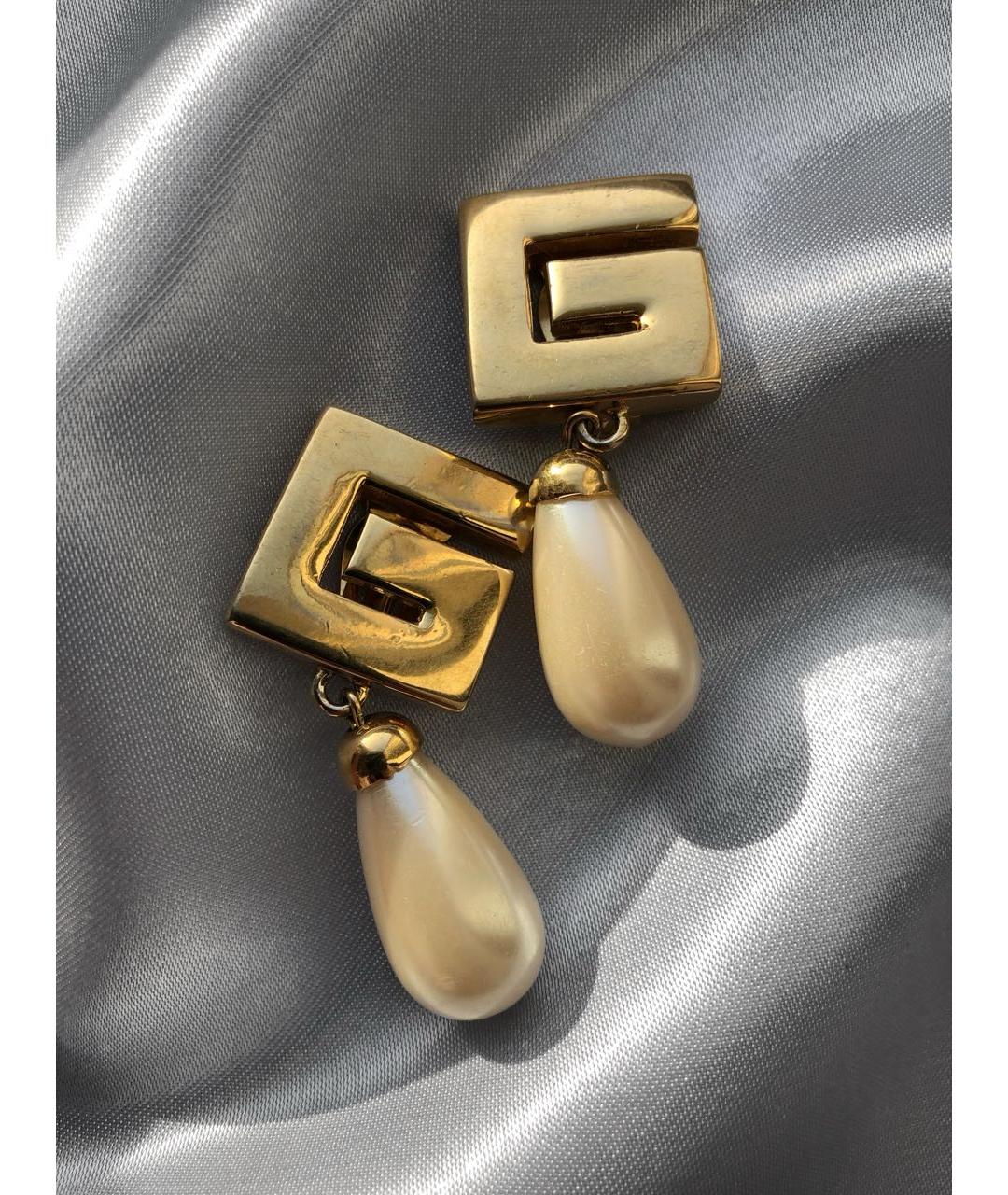 GIVENCHY Золотые металлические клипсы, фото 2