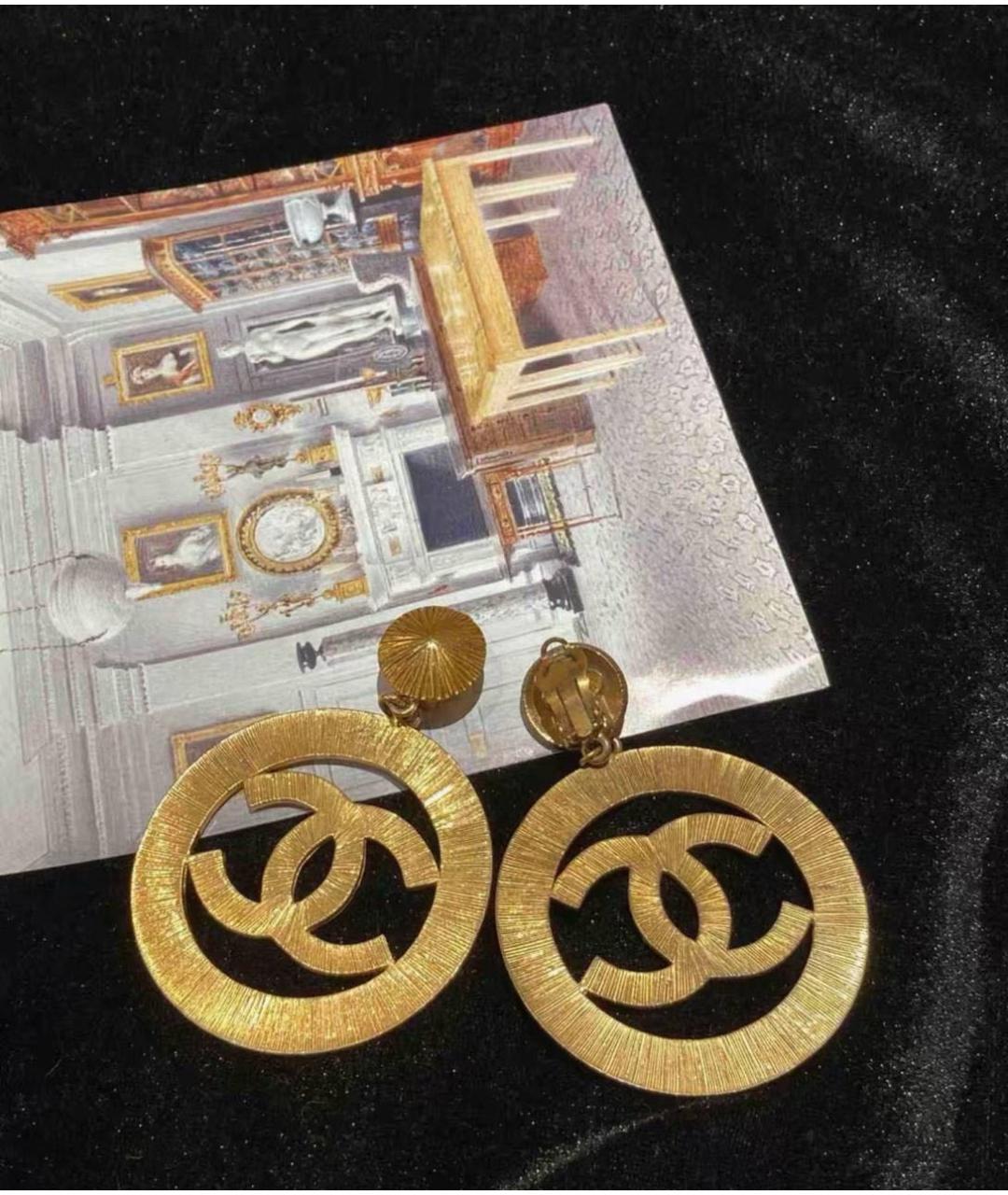 CHANEL Золотые серьги, фото 1