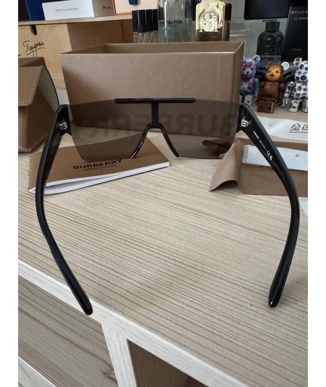 BURBERRY Черные пластиковые солнцезащитные очки, фото 2