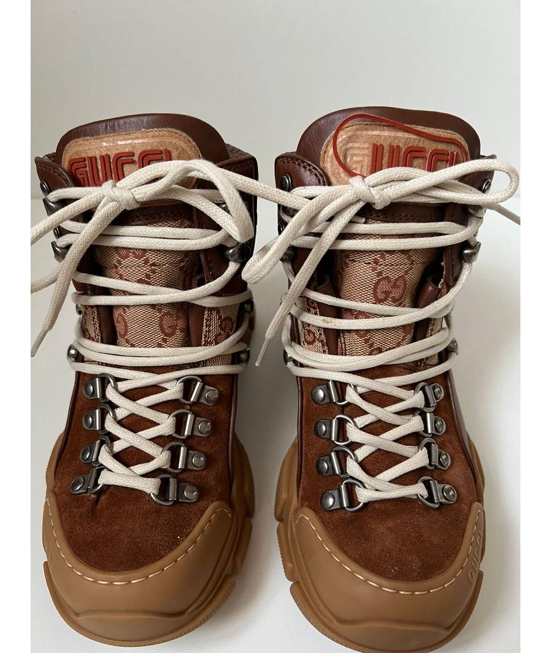 GUCCI Коричневые замшевые ботинки, фото 2