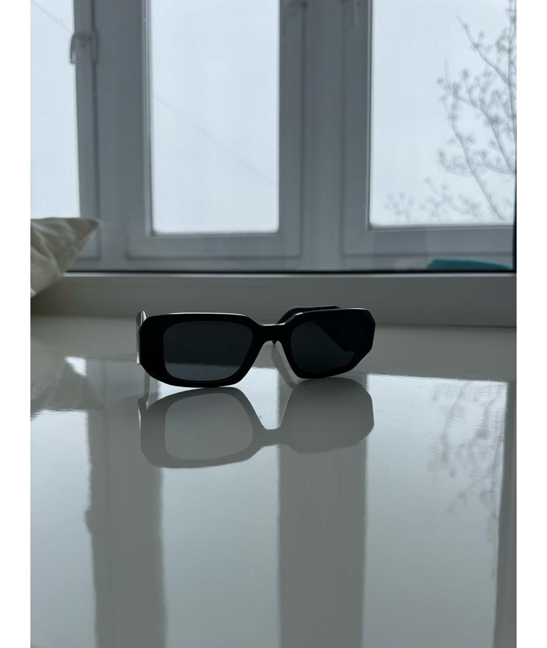 PRADA Черные пластиковые солнцезащитные очки, фото 2
