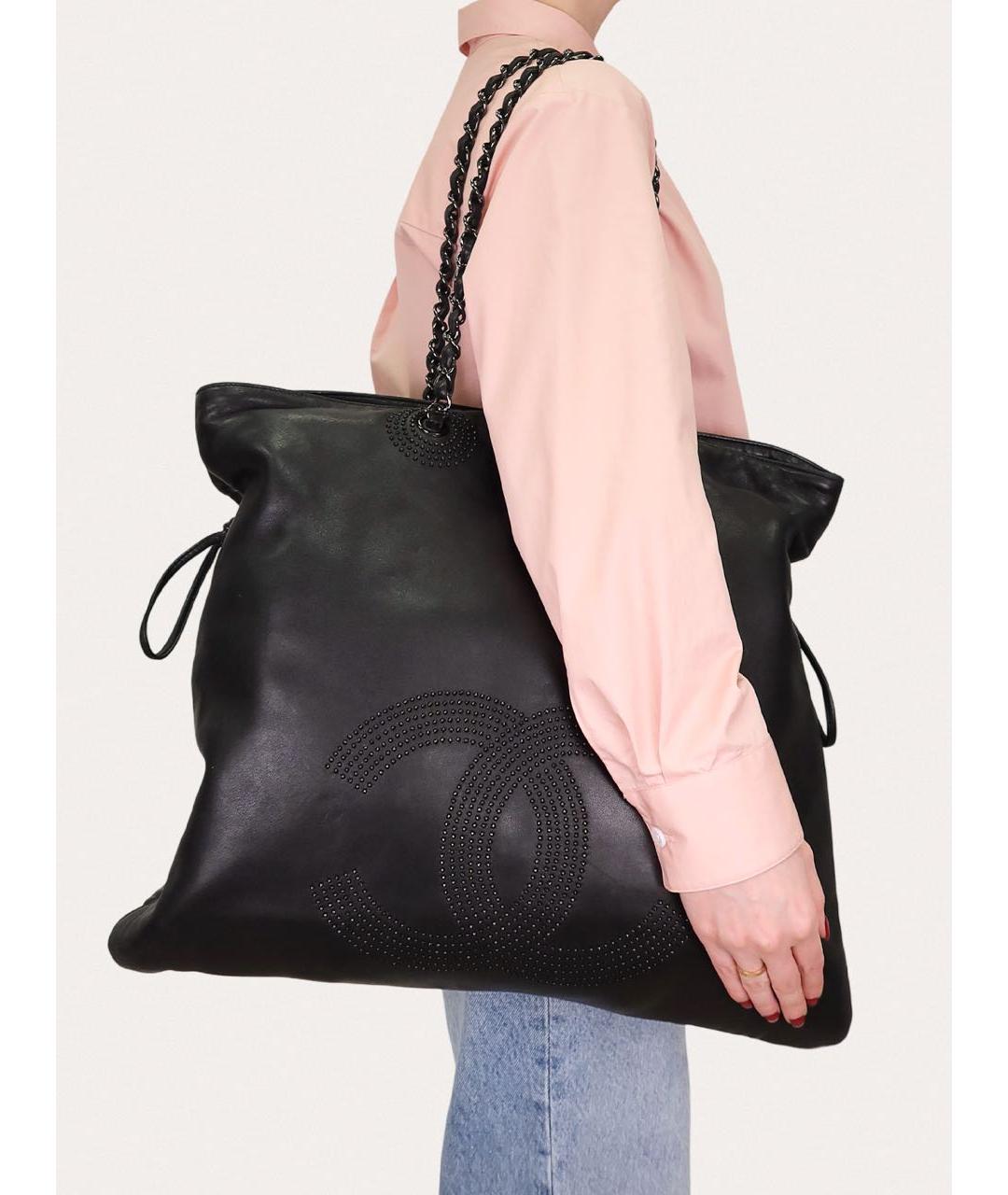 CHANEL Черная кожаная сумка тоут, фото 8