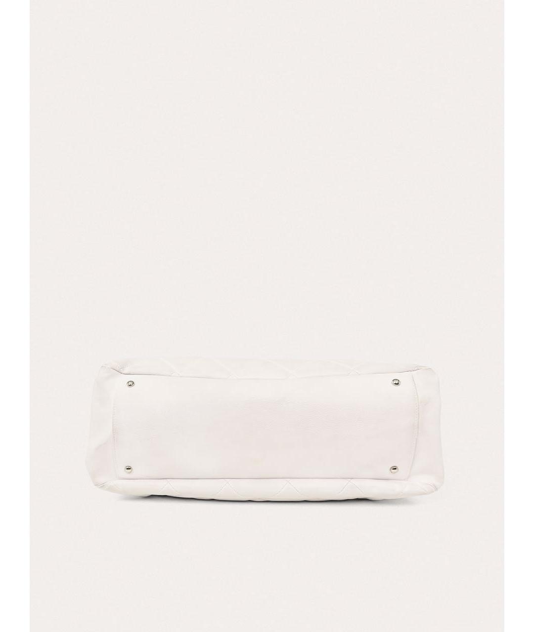 CHANEL Белая кожаная сумка тоут, фото 5