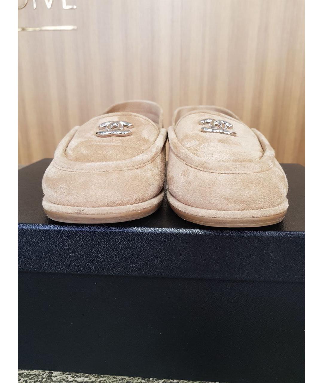 CHANEL Бежевые замшевые сабо, фото 8