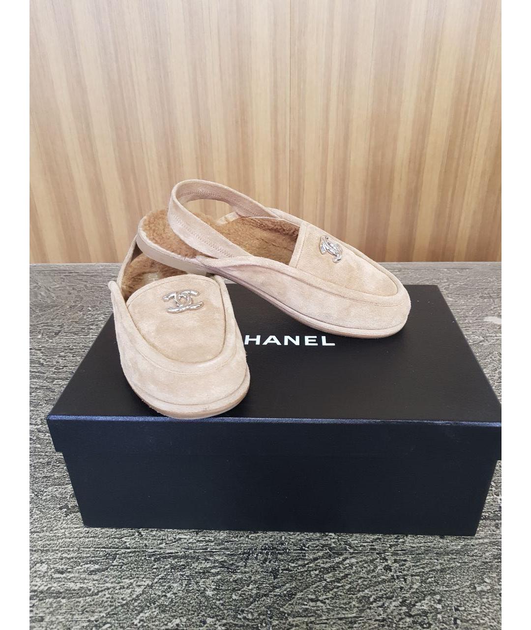 CHANEL Бежевые замшевые сабо, фото 6