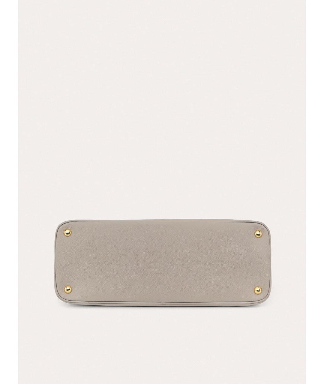 PRADA Серая кожаная сумка с короткими ручками, фото 4