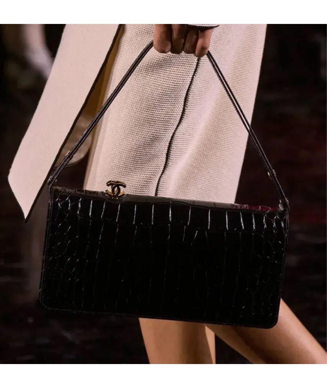 CHANEL Черная кожаная сумка с короткими ручками, фото 2