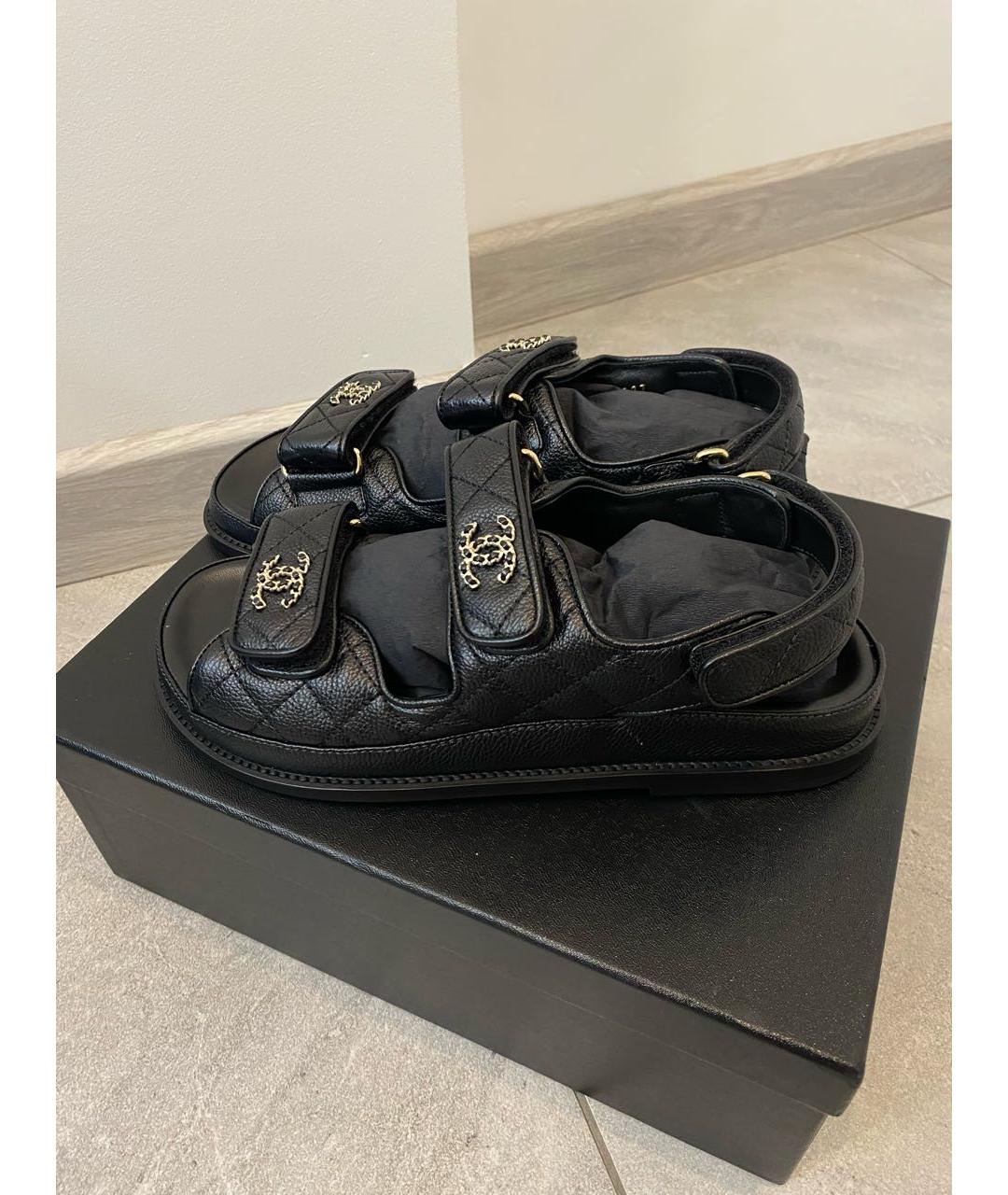 CHANEL Черные кожаные сандалии, фото 5