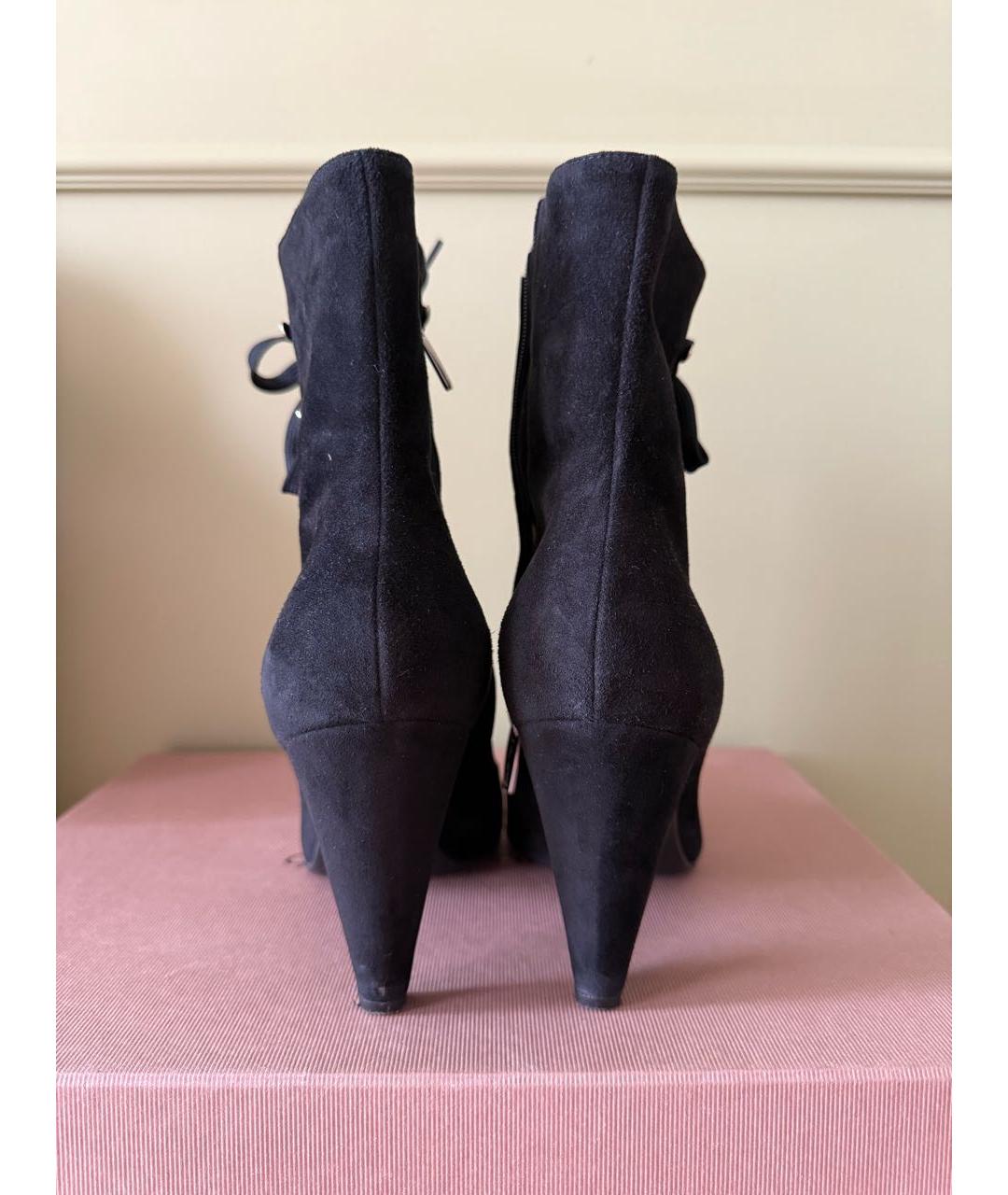 GIANVITO ROSSI Черные замшевые ботильоны, фото 4