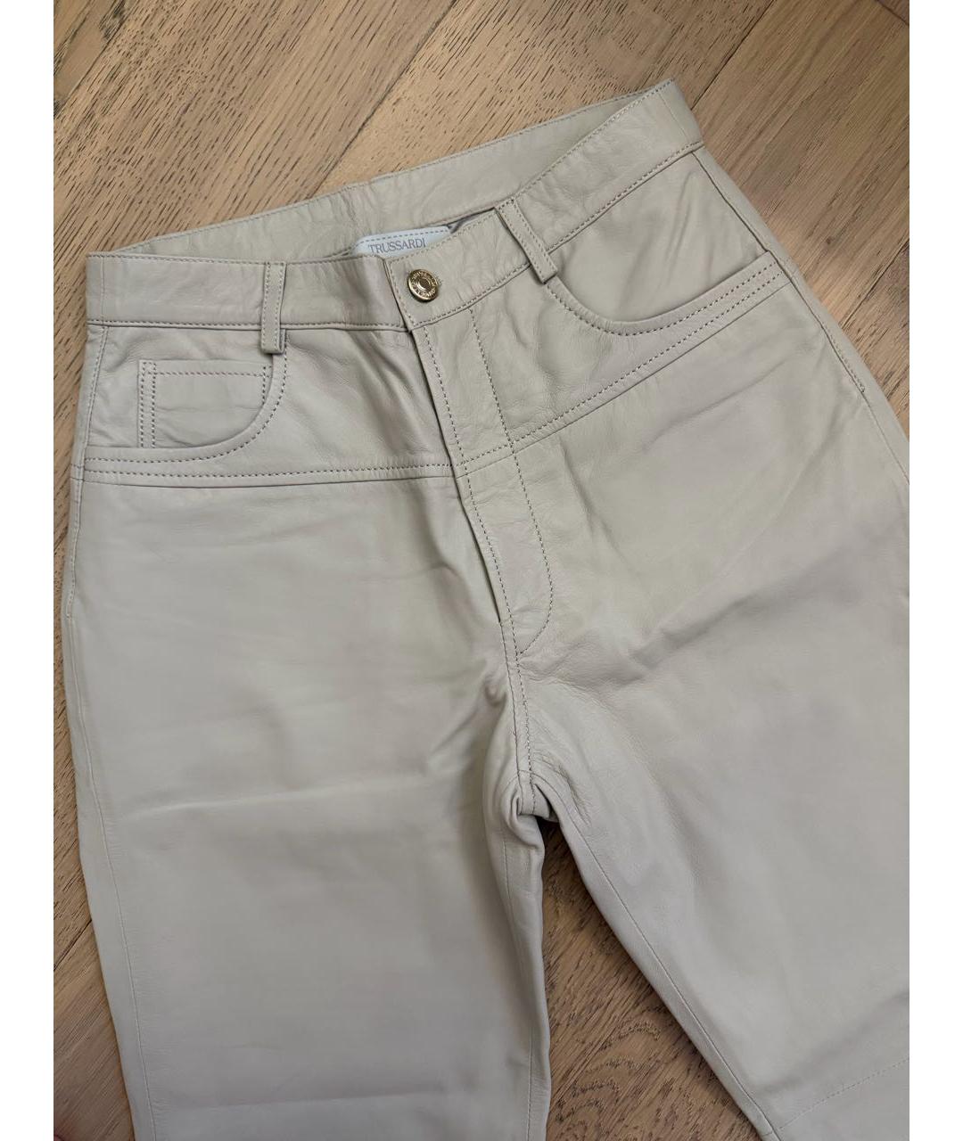 TRUSSARDI Бежевые кожаные прямые брюки, фото 2