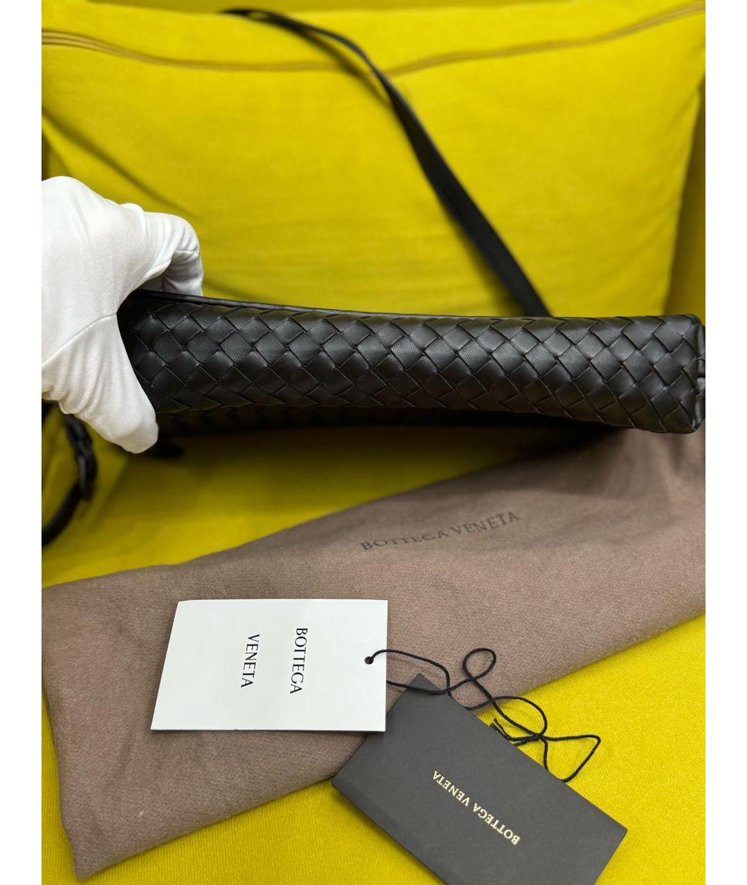 BOTTEGA VENETA Черная кожаная сумка на плечо, фото 5