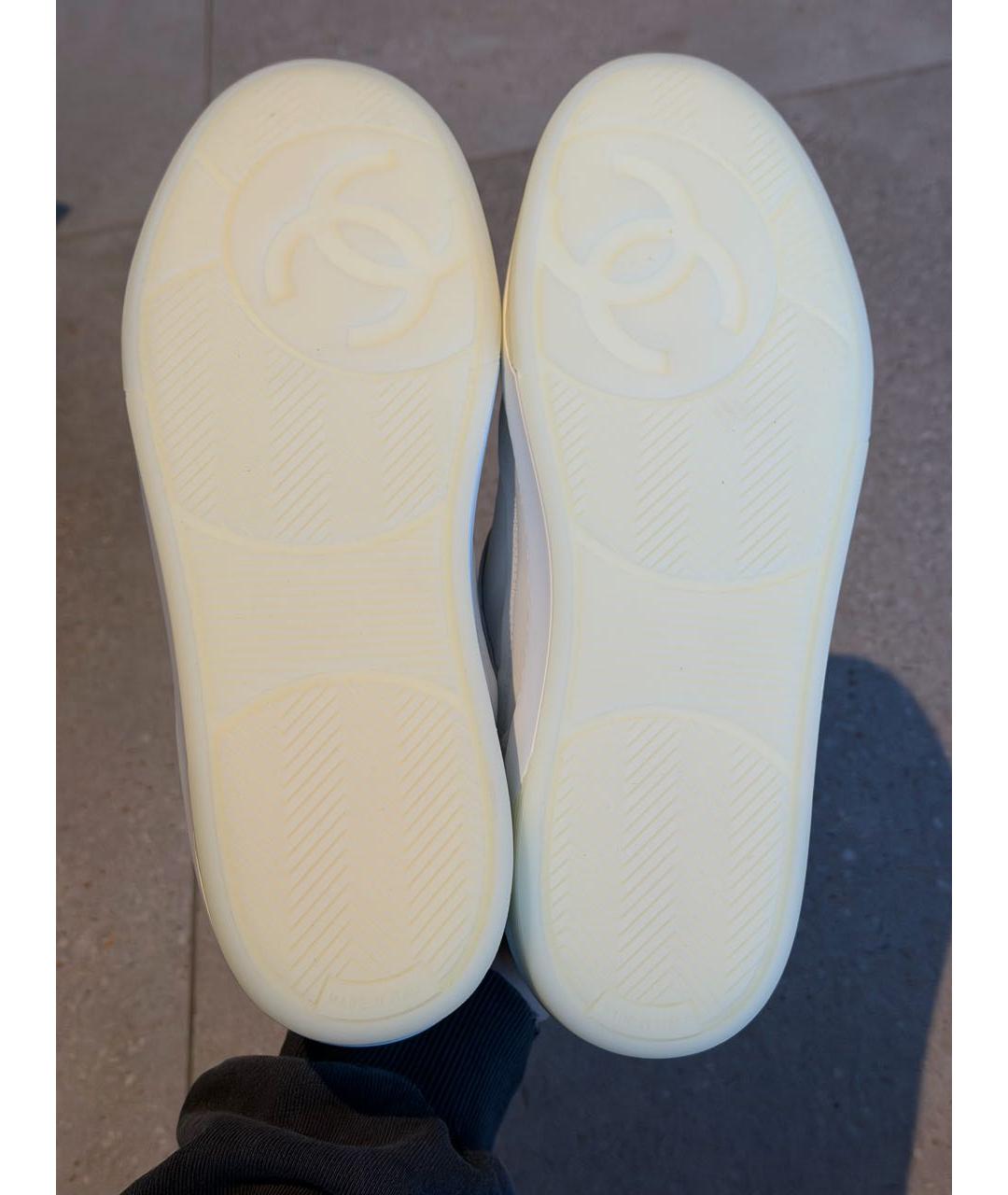 CHANEL Белые кожаные кеды, фото 3