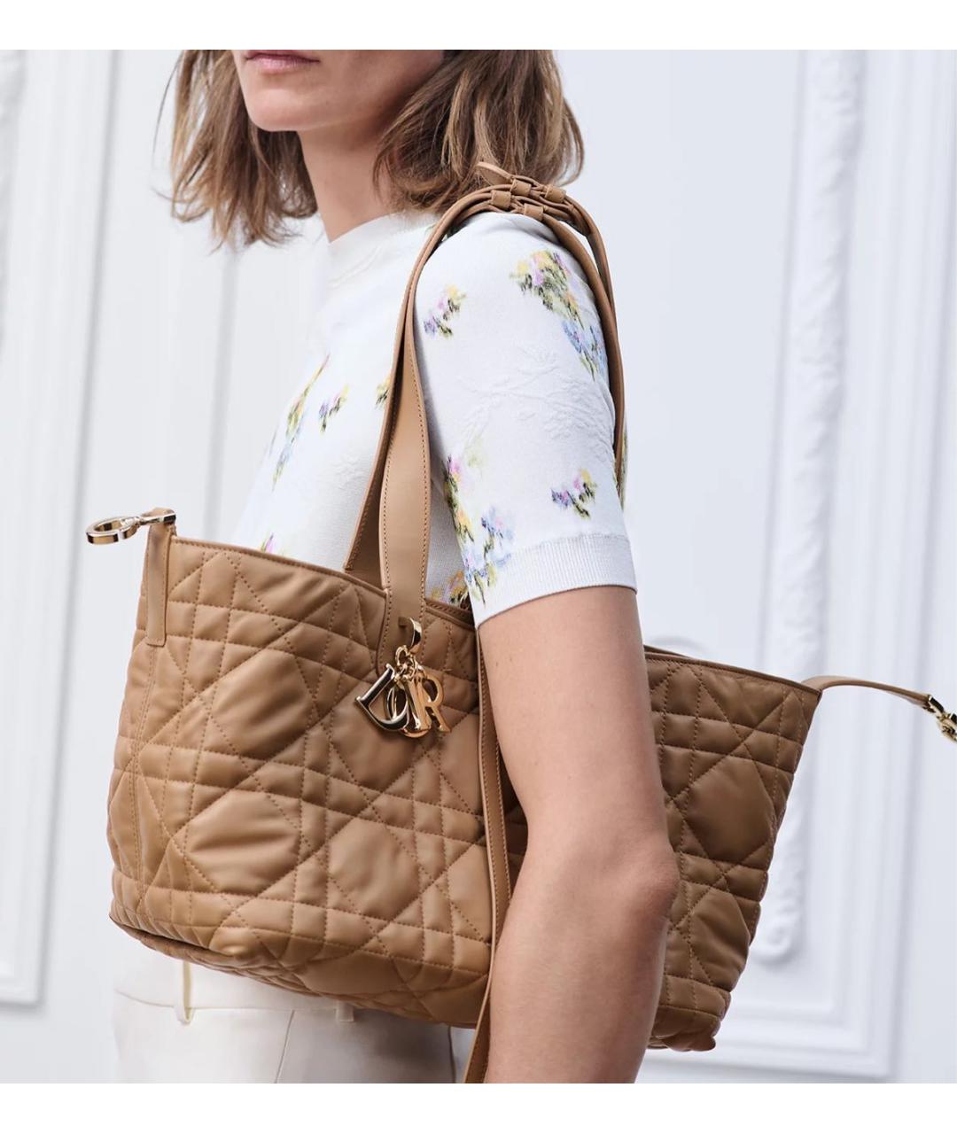 CHRISTIAN DIOR Бежевая кожаная сумка с короткими ручками, фото 2