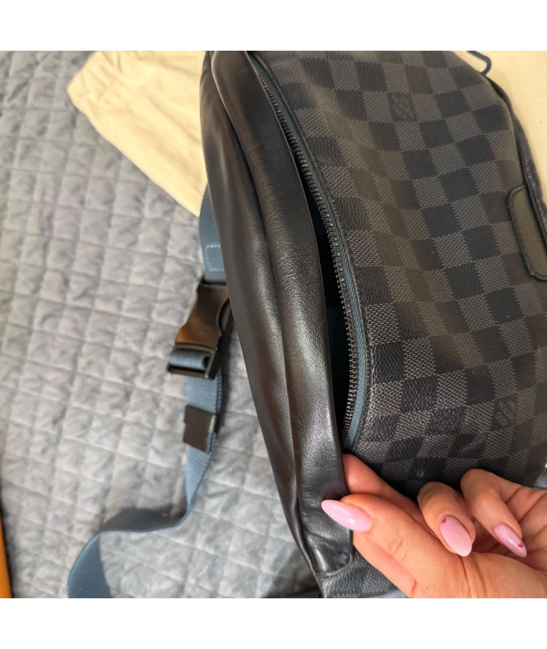 LOUIS VUITTON Серая поясная сумка, фото 6