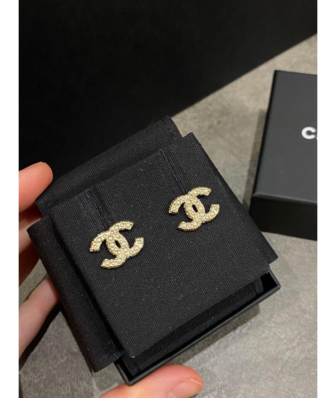 CHANEL Золотые металлические серьги, фото 3