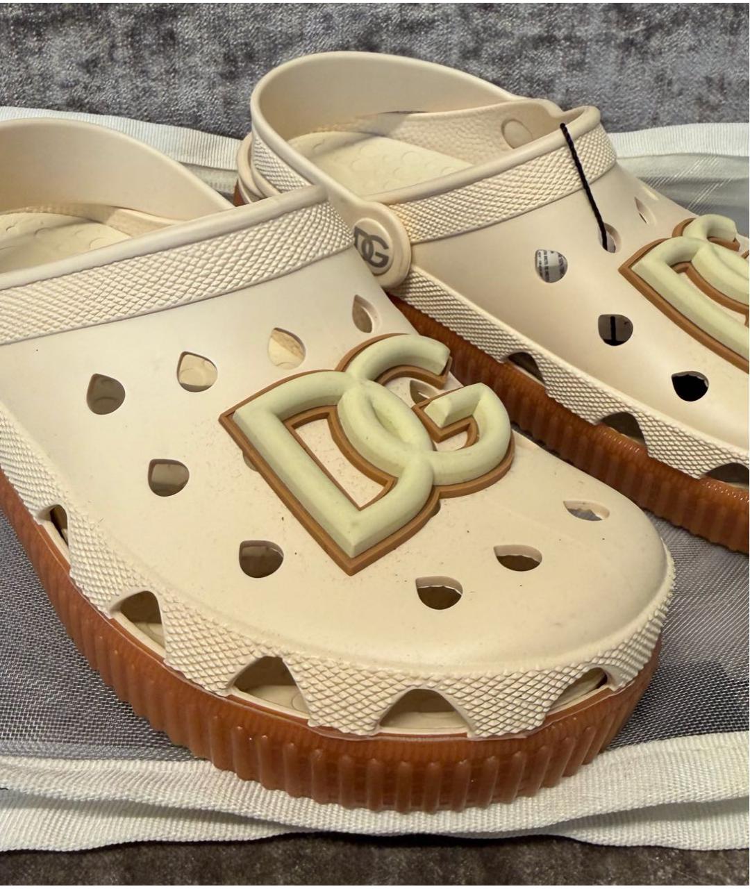 DOLCE & GABBANA KIDS Бежевые резиновые сандалии и шлепанцы, фото 3