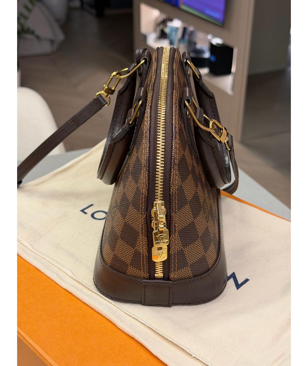 LOUIS VUITTON Коричневая сумка с короткими ручками, фото 2