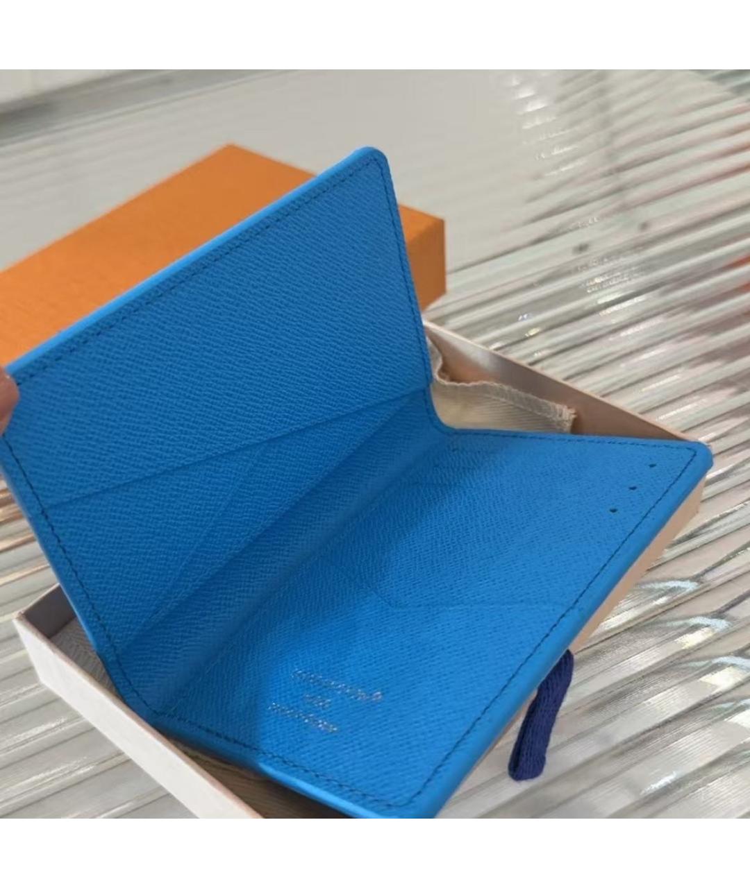LOUIS VUITTON Голубой кожаный кардхолдер, фото 3