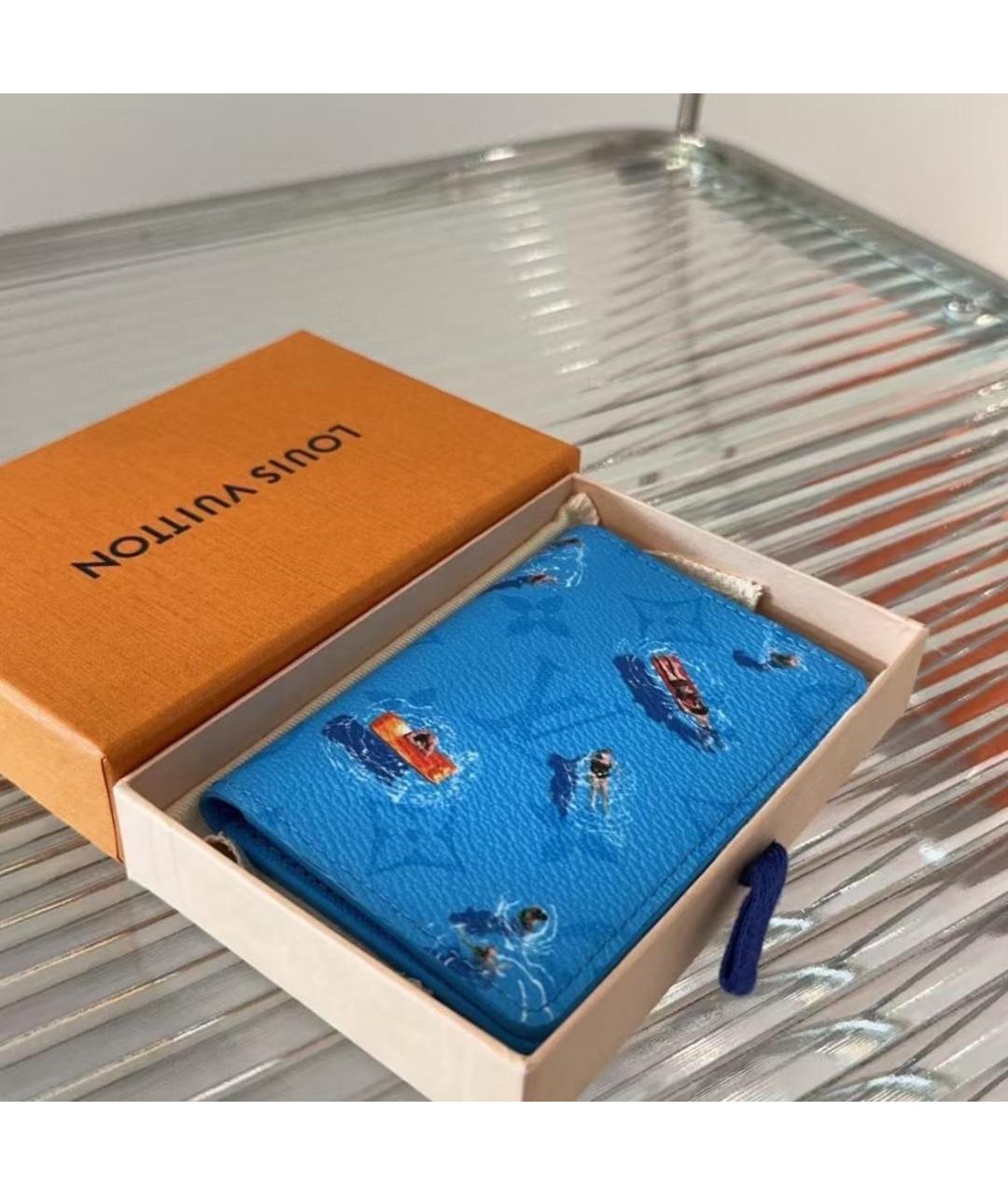 LOUIS VUITTON Голубой кожаный кардхолдер, фото 2