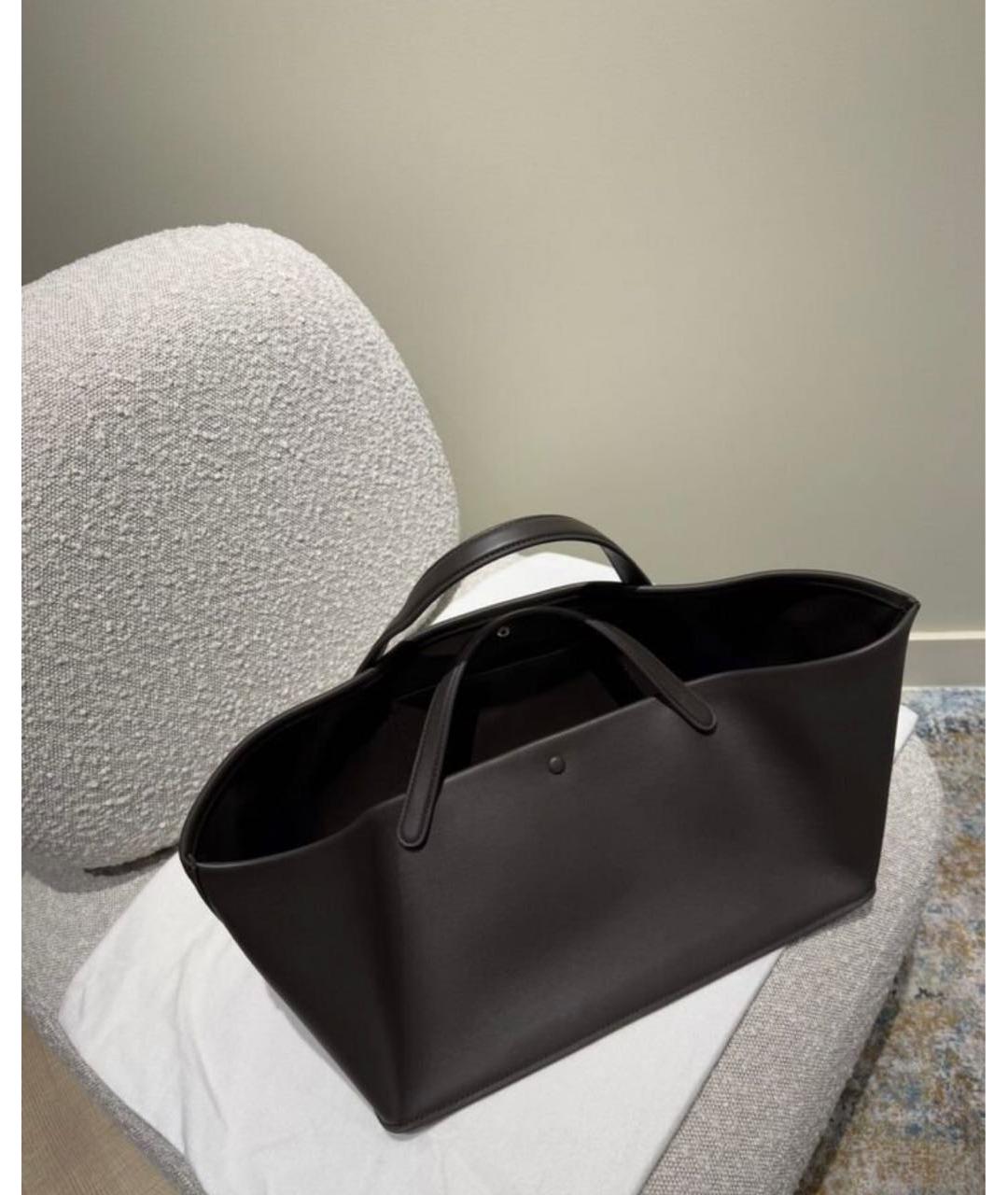 THE ROW Коричневая кожаная сумка тоут, фото 2