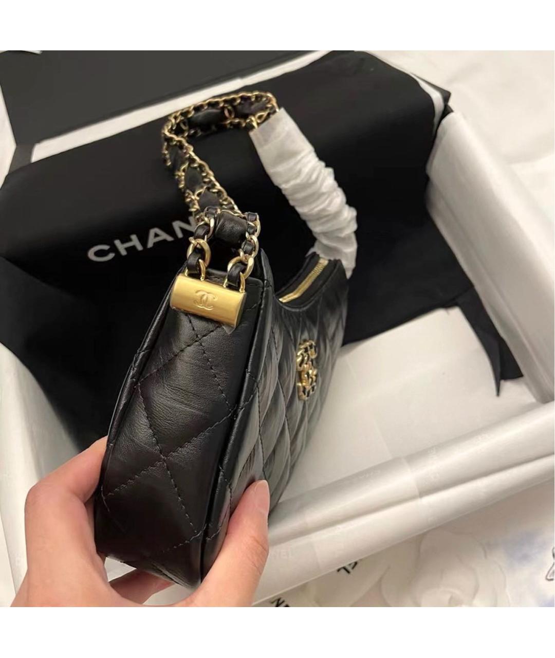CHANEL Черная кожаная сумка с короткими ручками, фото 6