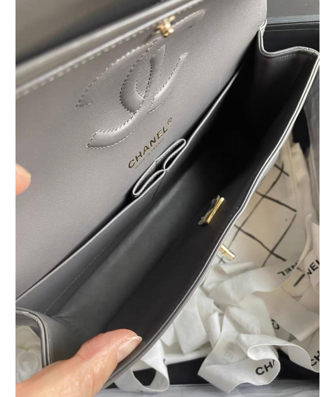 CHANEL Серая кожаная сумка через плечо, фото 7