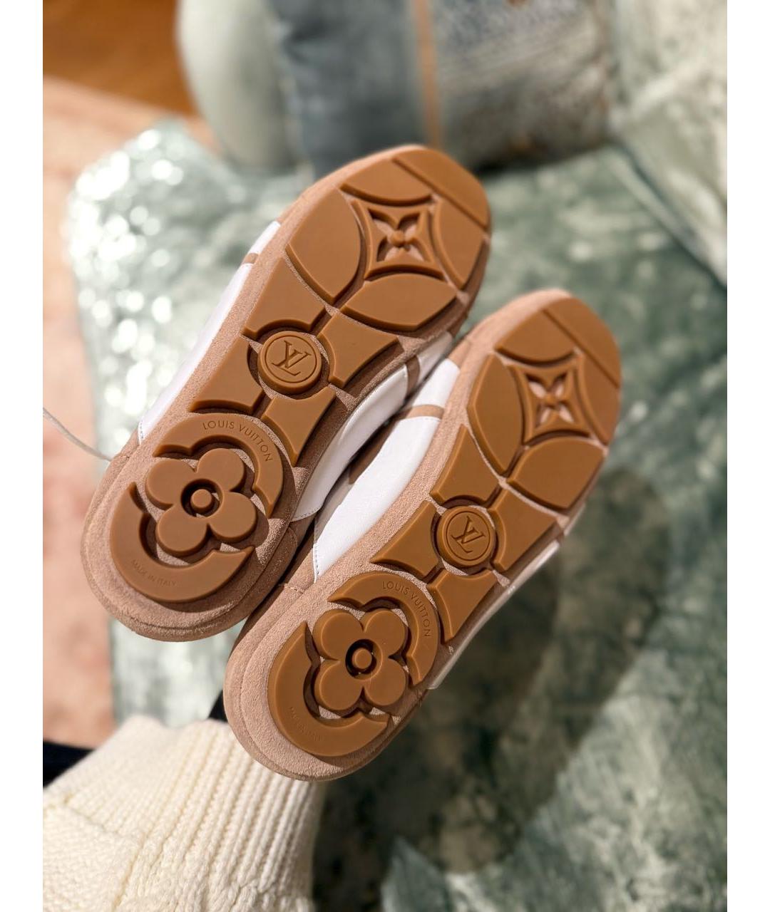 LOUIS VUITTON Бежевые замшевые кроссовки, фото 5