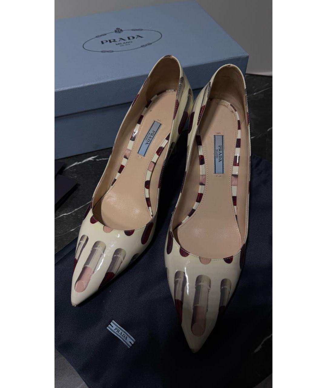 PRADA Белые туфли из лакированной кожи, фото 8