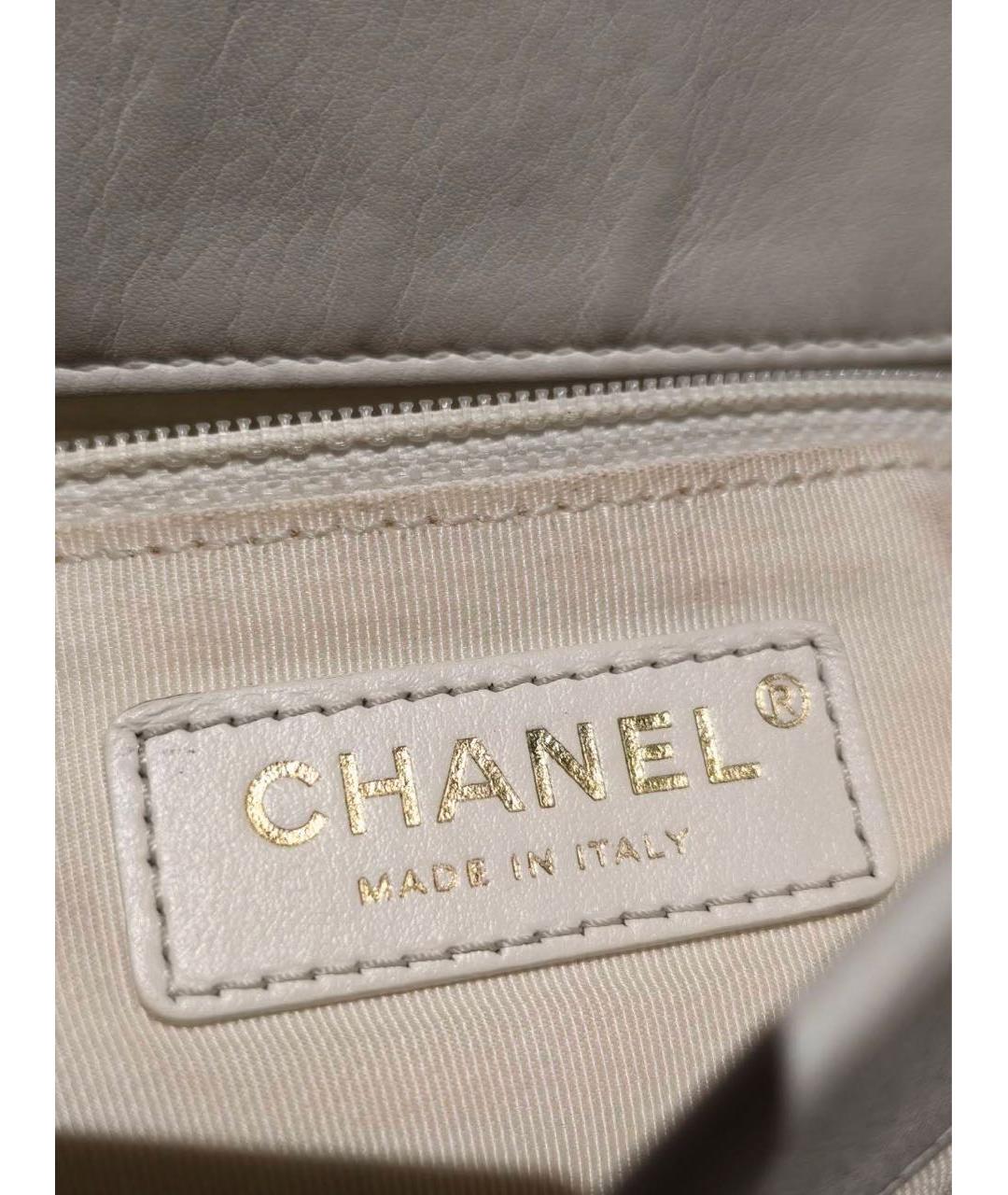 CHANEL Белая кожаная сумка через плечо, фото 7