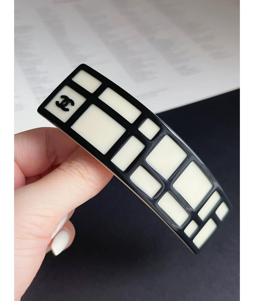 CHANEL Белая заколка, фото 5
