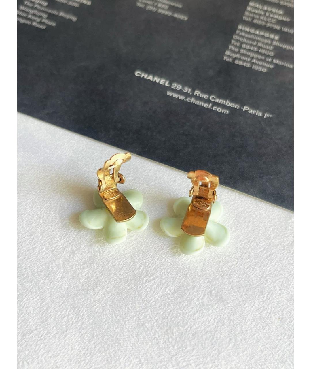 CHANEL Зеленые пластиковые клипсы, фото 2