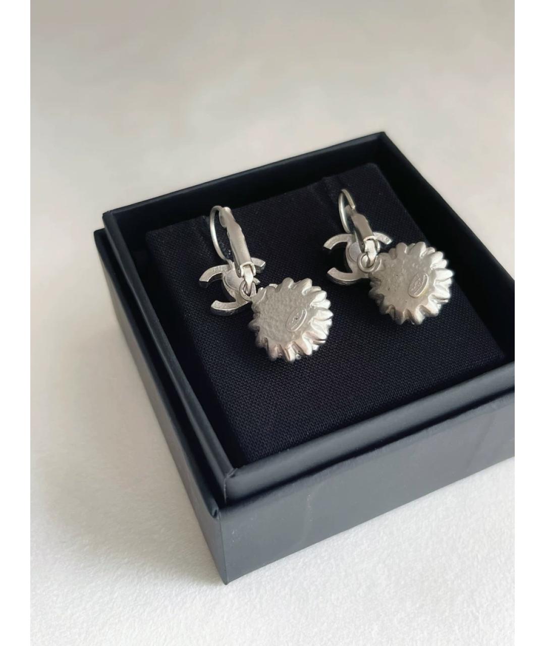 CHANEL Серебряные металлические серьги, фото 2