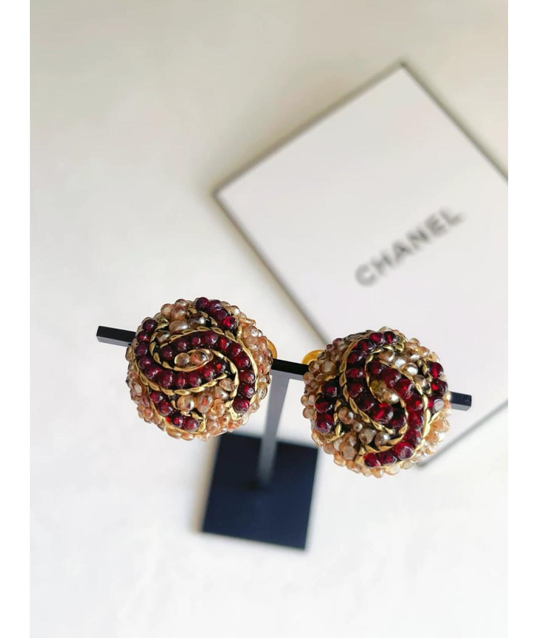 CHANEL Красные металлические клипсы, фото 3