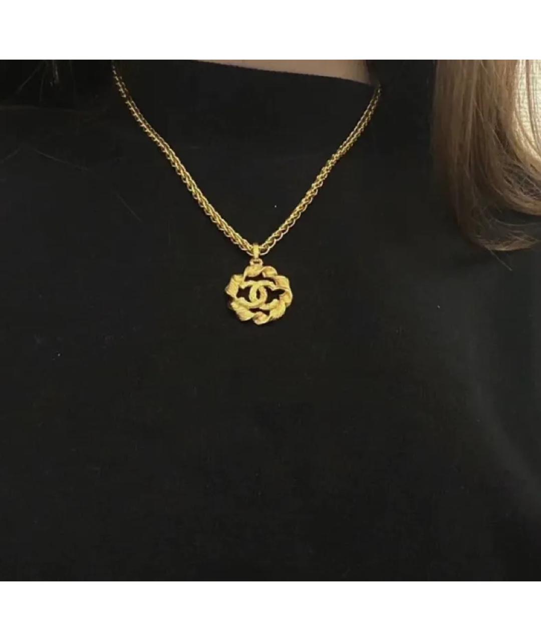 CHANEL Золотая металлическая подвеска, фото 3