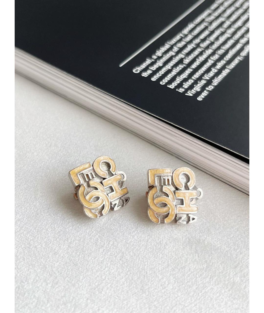 CHANEL Бежевые металлические клипсы, фото 2