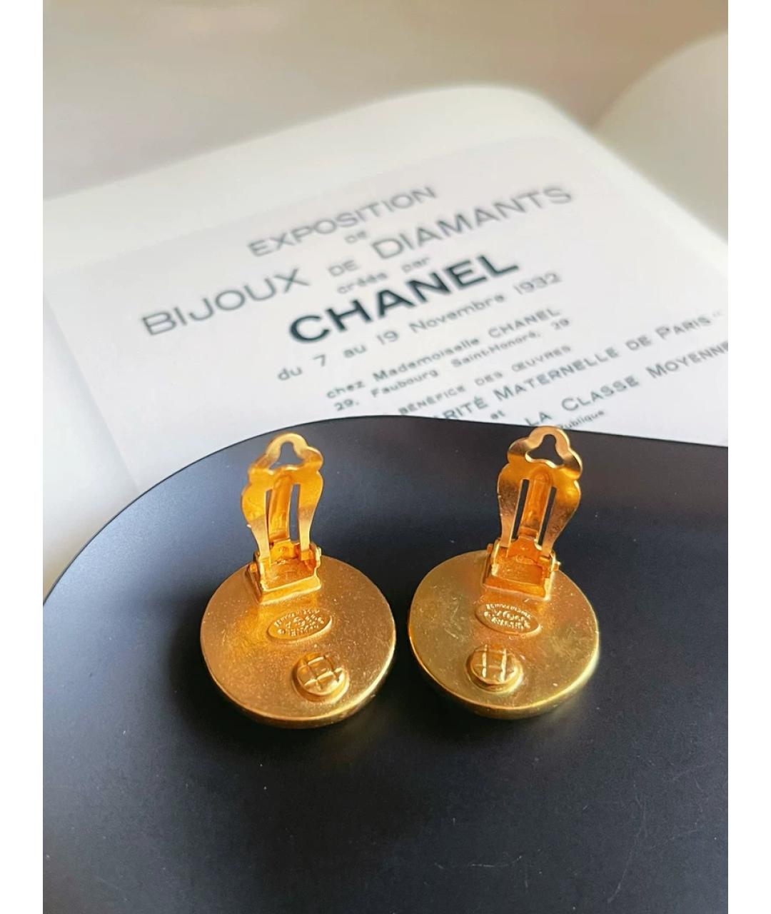 CHANEL Золотые металлические клипсы, фото 3