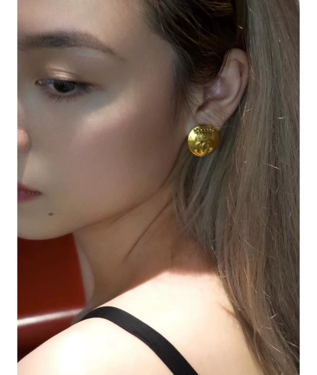 CHANEL Золотые металлические клипсы, фото 5