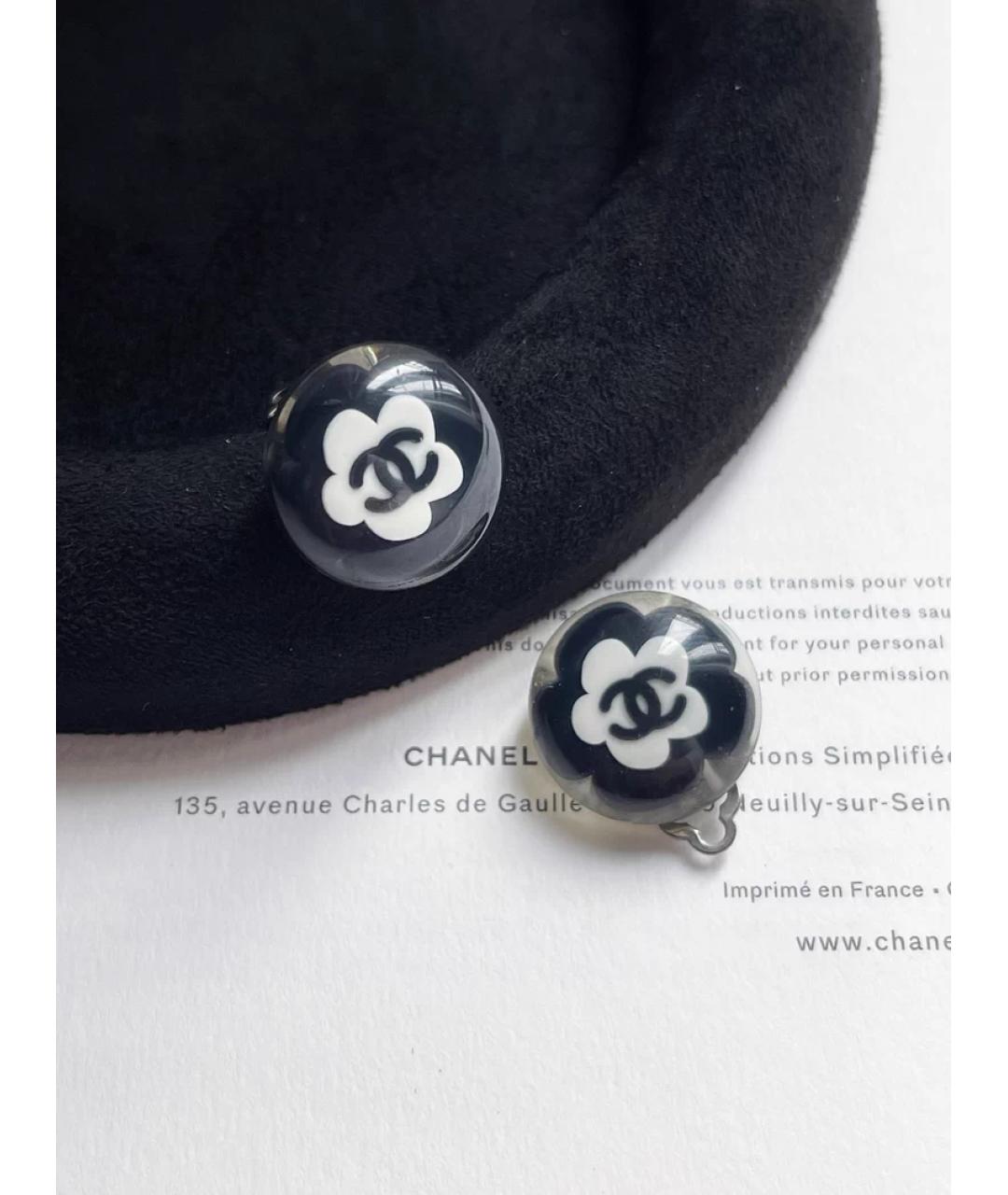 CHANEL Черные пластиковые клипсы, фото 2
