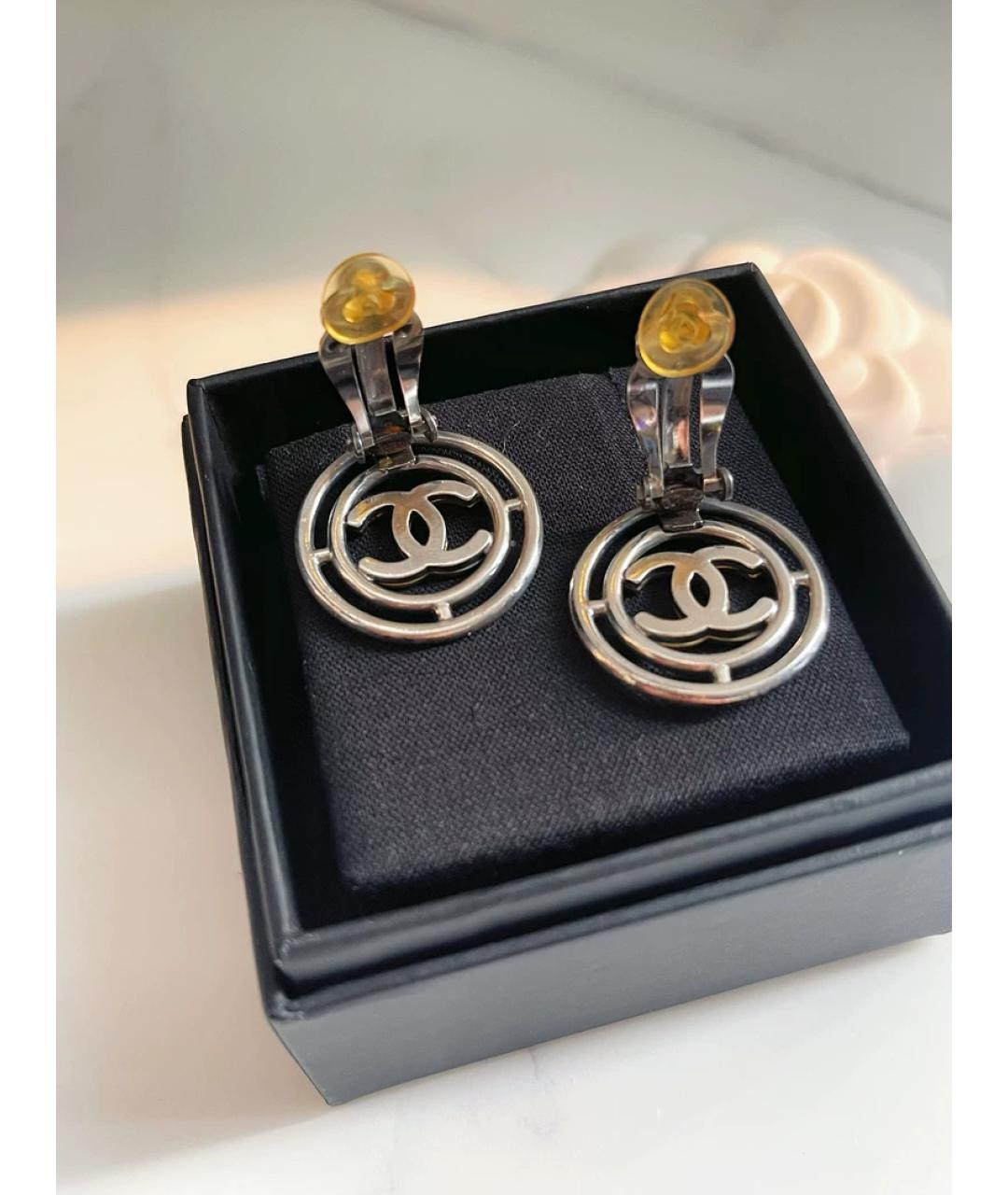 CHANEL Серебряные металлические клипсы, фото 2