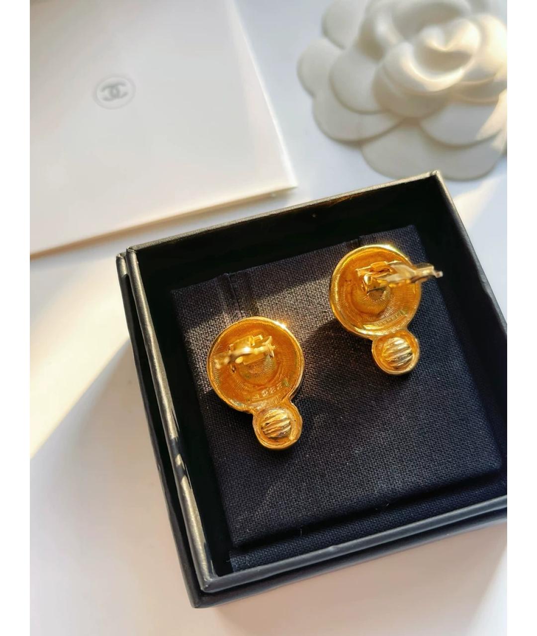 CHANEL Золотые металлические клипсы, фото 2