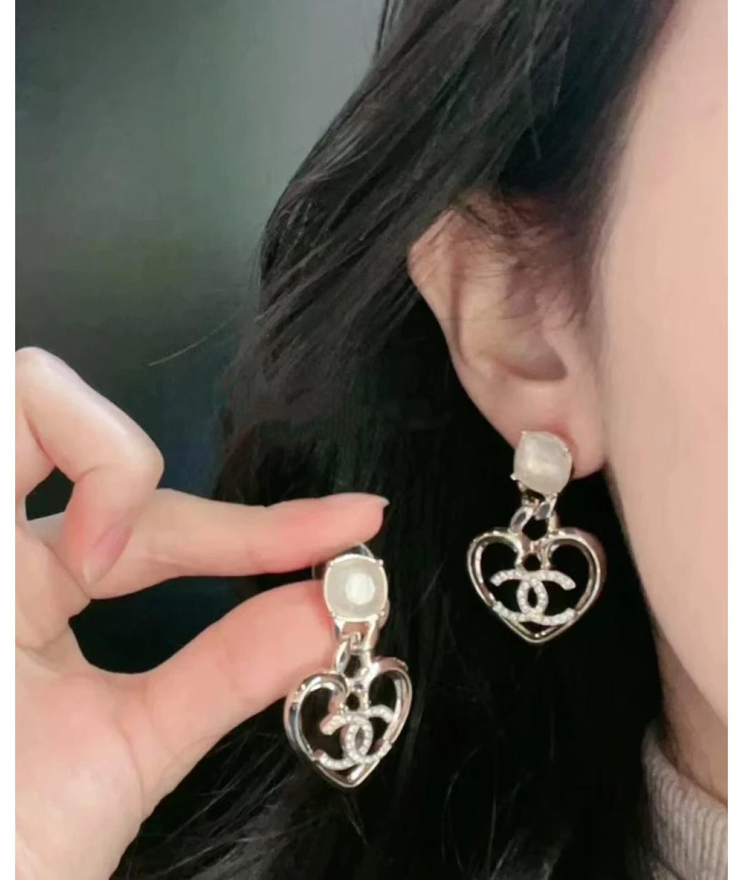 CHANEL Серебряные металлические серьги, фото 4