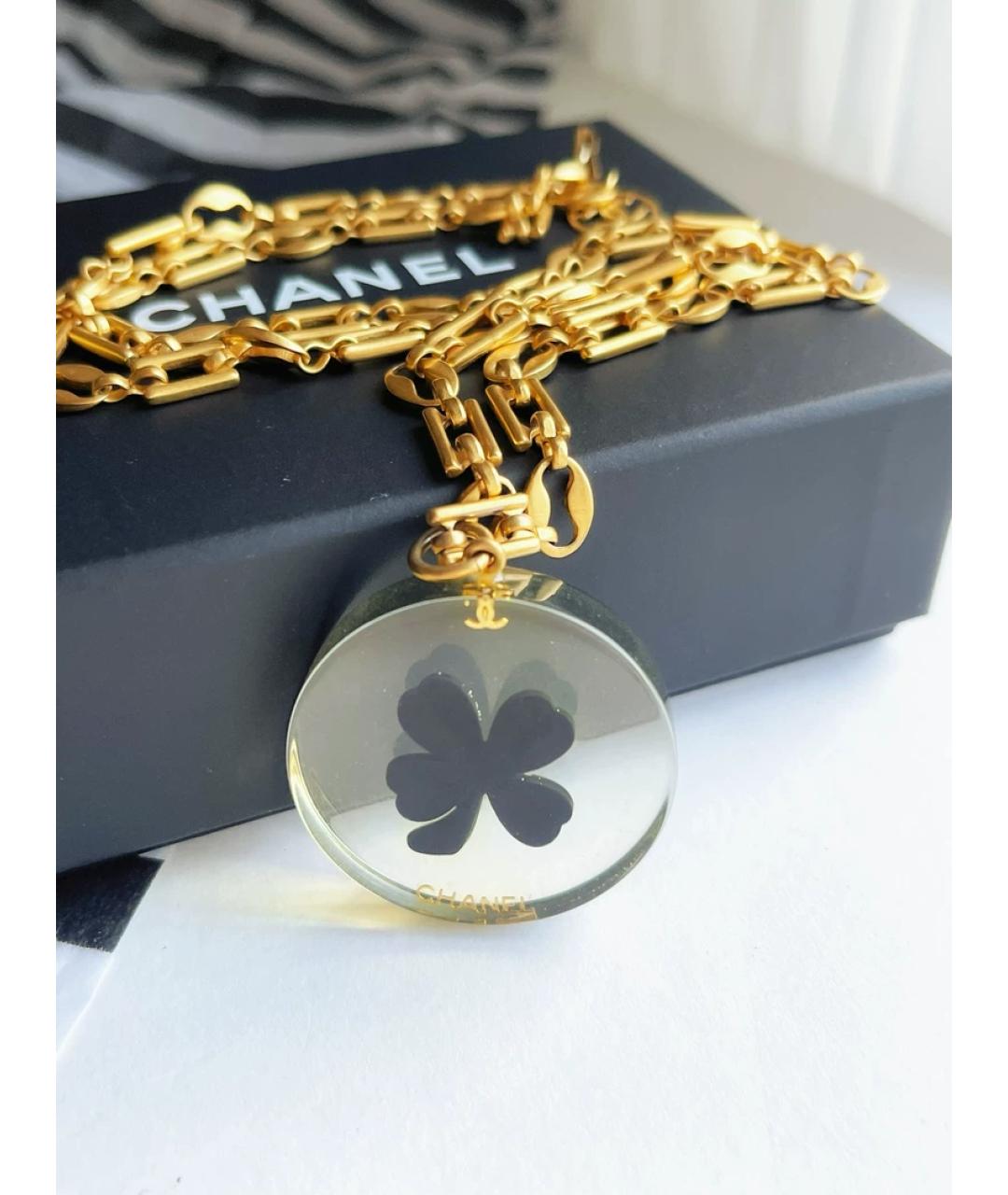 CHANEL Золотая пластиковая подвеска, фото 4