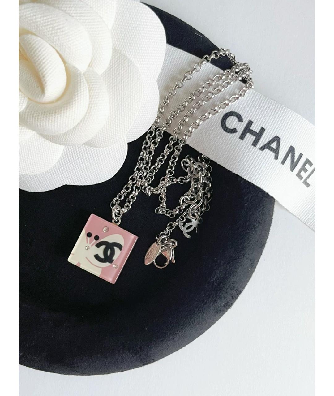 CHANEL Розовая пластиковая подвеска, фото 3