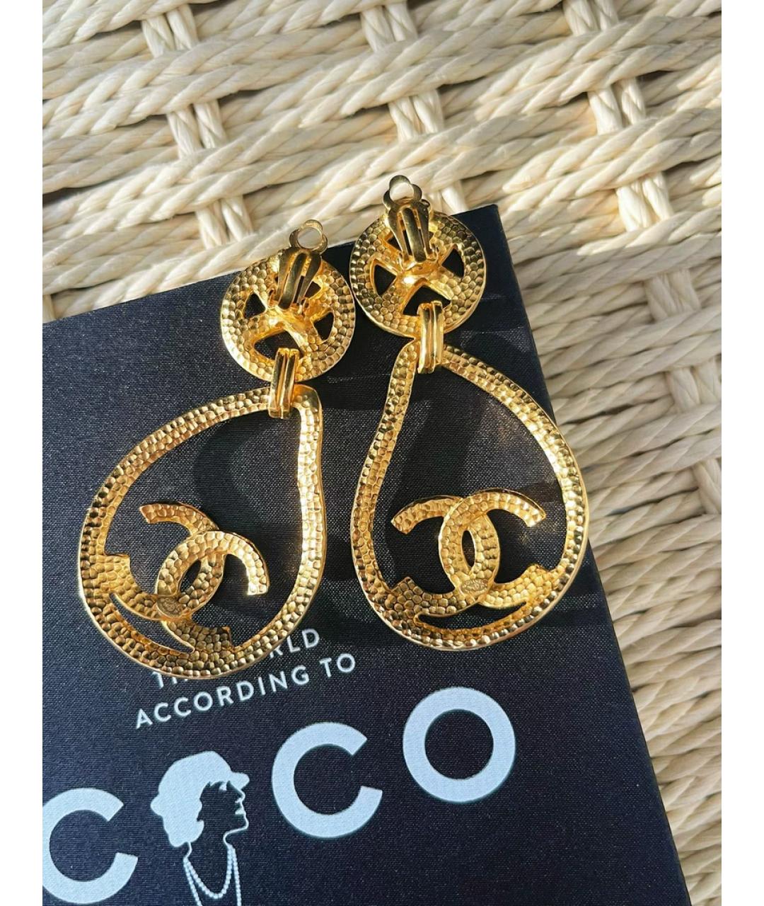 CHANEL Золотые металлические серьги, фото 2